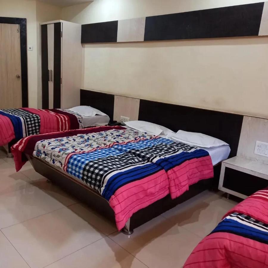Sharan Hotel Shirdi Dış mekan fotoğraf